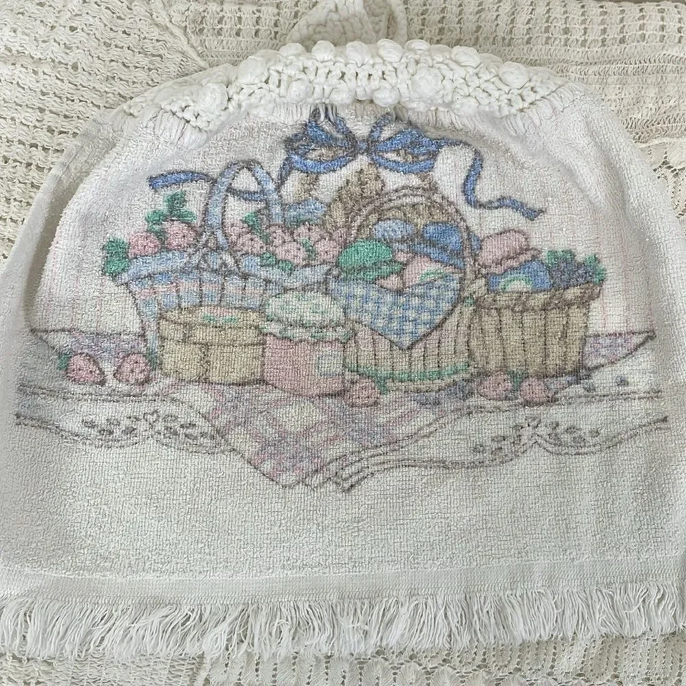 Vintage Tea Towel Crocheted Hanger Button Strawberry Basket White